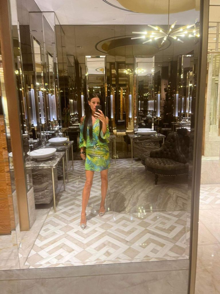 Vivienne8