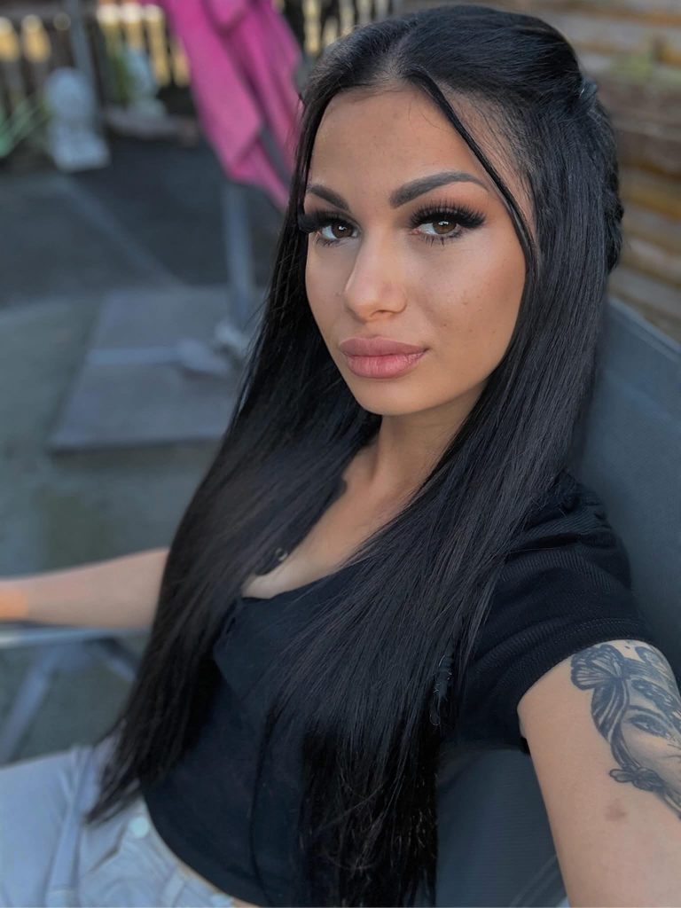 Carolina 9